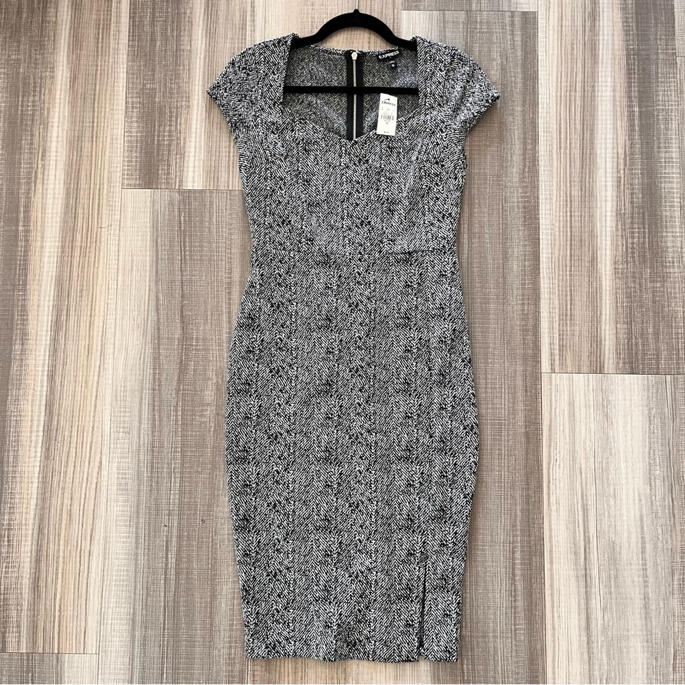 Express - Midi Dress